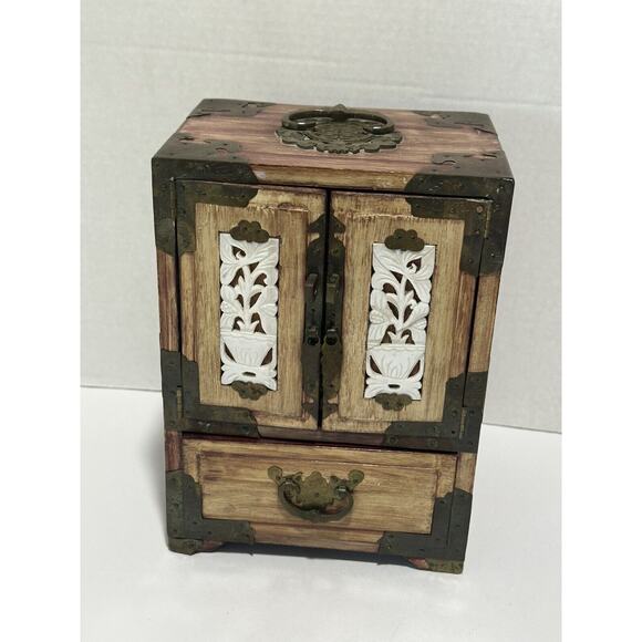 Chinese Wood Brass antique Jewellery Cabinet carved‎ jade box chest gorgeous! - Picture 1 of 11